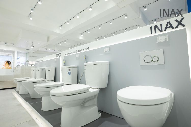Showroom bồn cầu 2 khối INAX