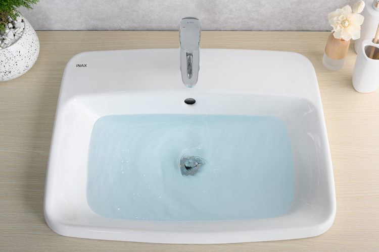Chậu rửa lavabo có thể gặp tình trạng thoát nước chậm