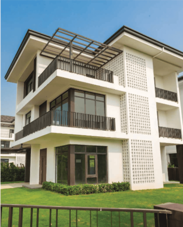 Gạch thẻ ốp tường mặt tiền Charm Villa