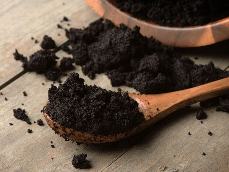 Bã trà/cà phê có khả năng hút ẩm, khử mùi hôi hiệu quả