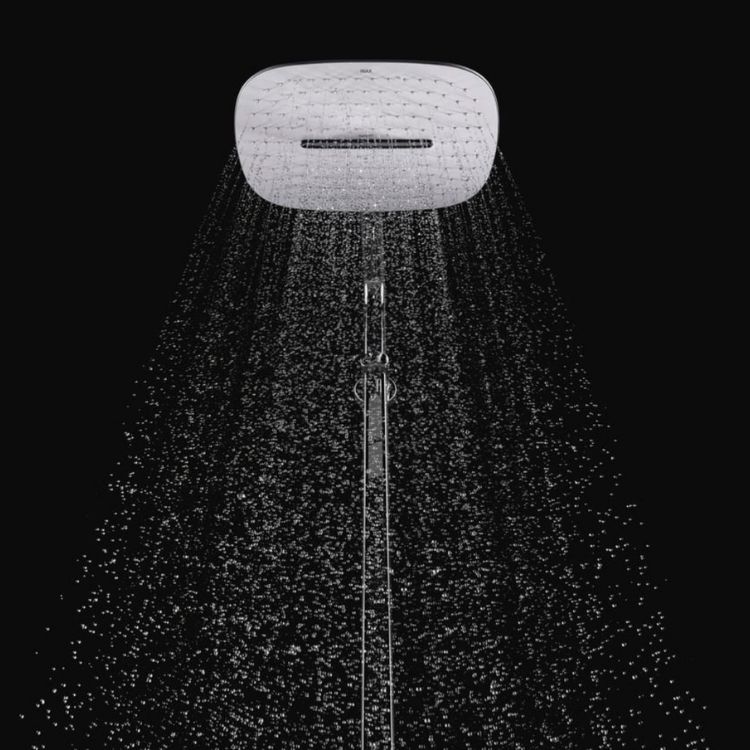 tay sen INAX cho áp lực nước mạnh lên tới 5 lần so với tay sen thông thường