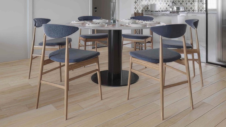 Gạch lát nền GRANFORESTA NX lấy cảm hứng từ màu sắc và đường vân của gỗ cây óc chó