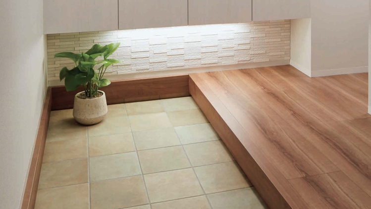 Khu vực diện tích nhỏ nên chọn gạch sáng màu kích thước lớn để tạo hiệu ứng rộng rãi hơn