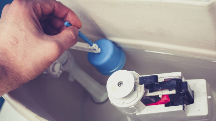 Chỉnh phao bồn cầu bằng nhựa (Dạng Piston nhựa)