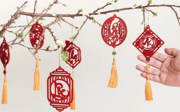 Tô điểm sắc xuân bằng các phụ kiện treo may mắn