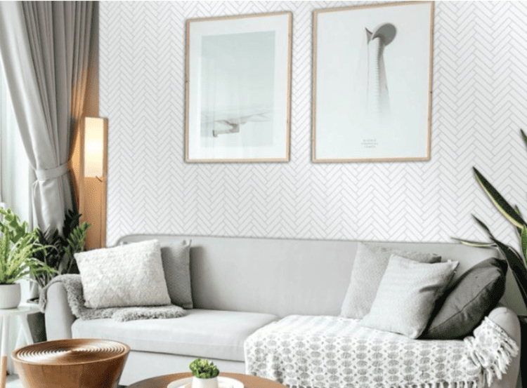 Làm mới không gian với tranh treo và khung ảnh gia đình