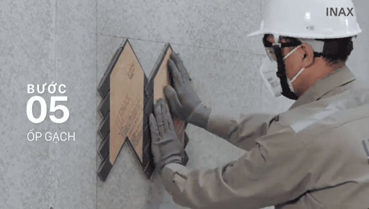 Quy trình lát gạch xương cá bền đẹp bước 5